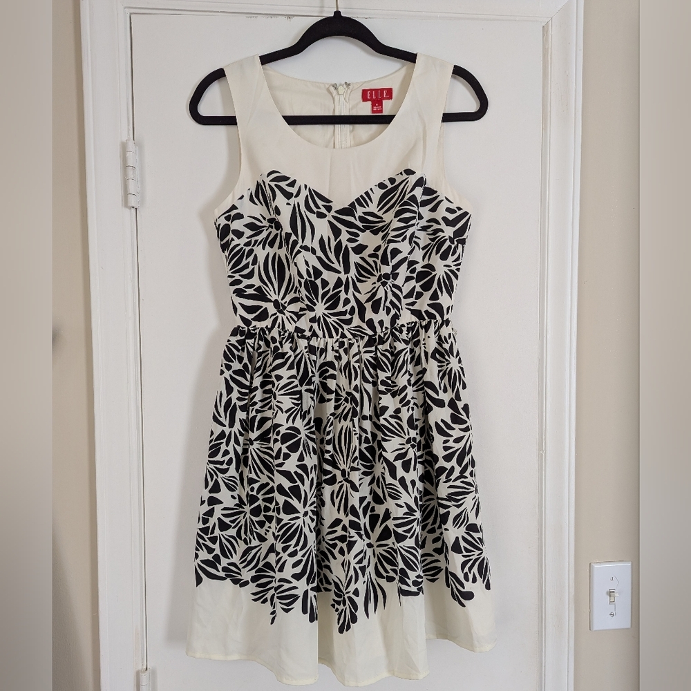 Elle Black and White Leaf Print Dress